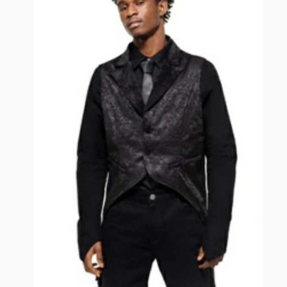 Killstar Bram button up crush velvet ,,also have matching Shorts